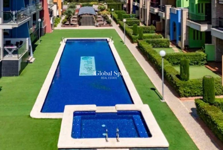 Wederverkoop - APPARTEMENT -
ORIHUELA COSTA - Lomas de Cabo Roig