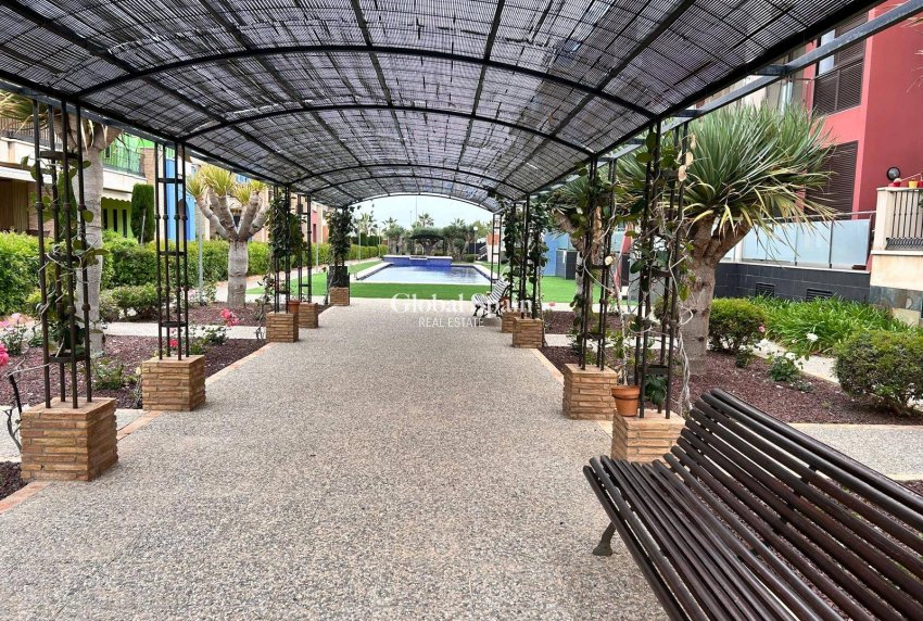 Wederverkoop - APPARTEMENT -
ORIHUELA COSTA - Lomas de Cabo Roig