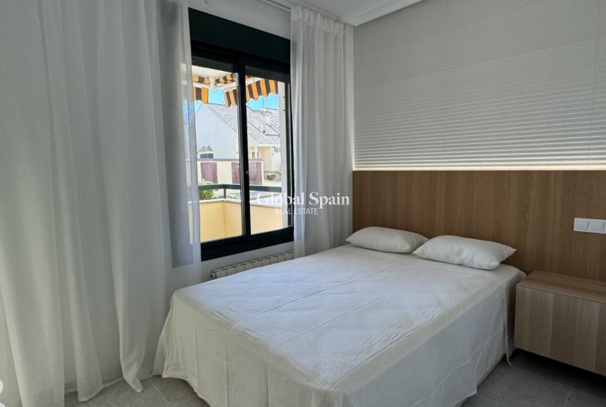 Wederverkoop - APPARTEMENT -
ORIHUELA COSTA - Lomas de Campoamor