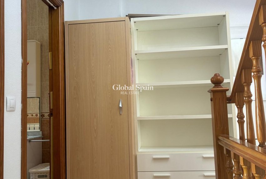 Wederverkoop - APPARTEMENT -
ORIHUELA COSTA - Los Almendros-la Florida