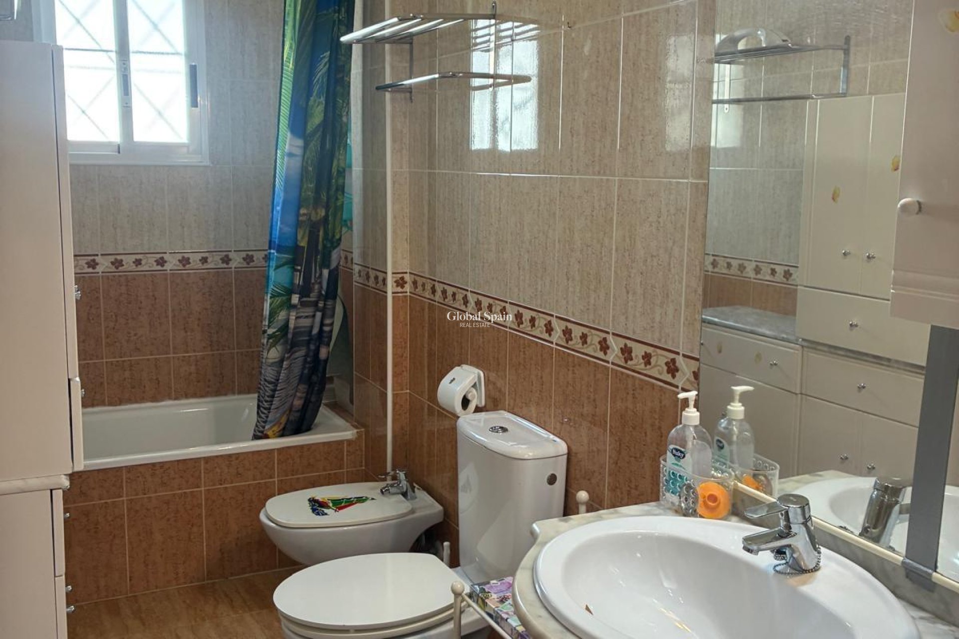 Wederverkoop - APPARTEMENT -
ORIHUELA COSTA - Los Almendros-la Florida