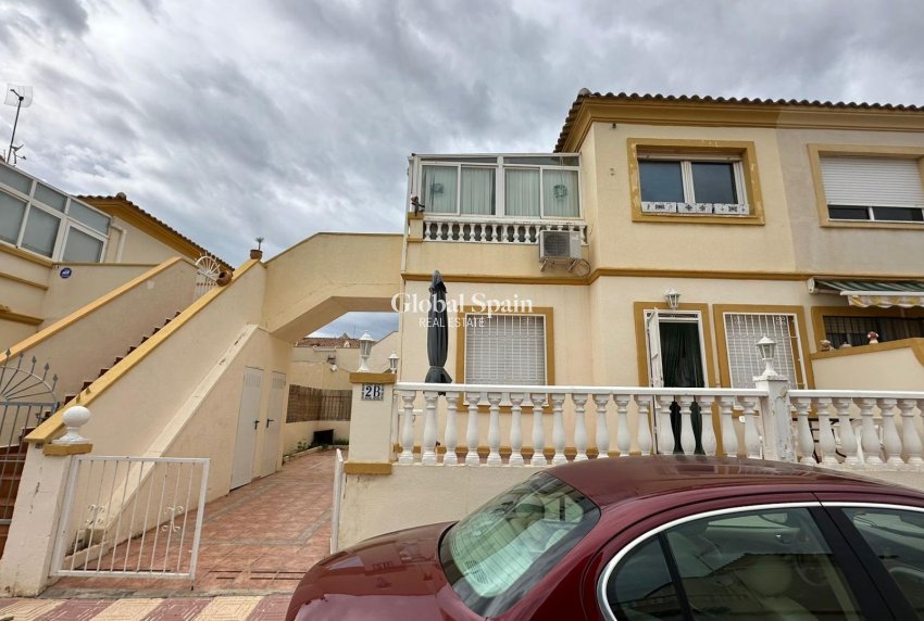 Wederverkoop - APPARTEMENT -
ORIHUELA COSTA - Los Almendros-la Florida
