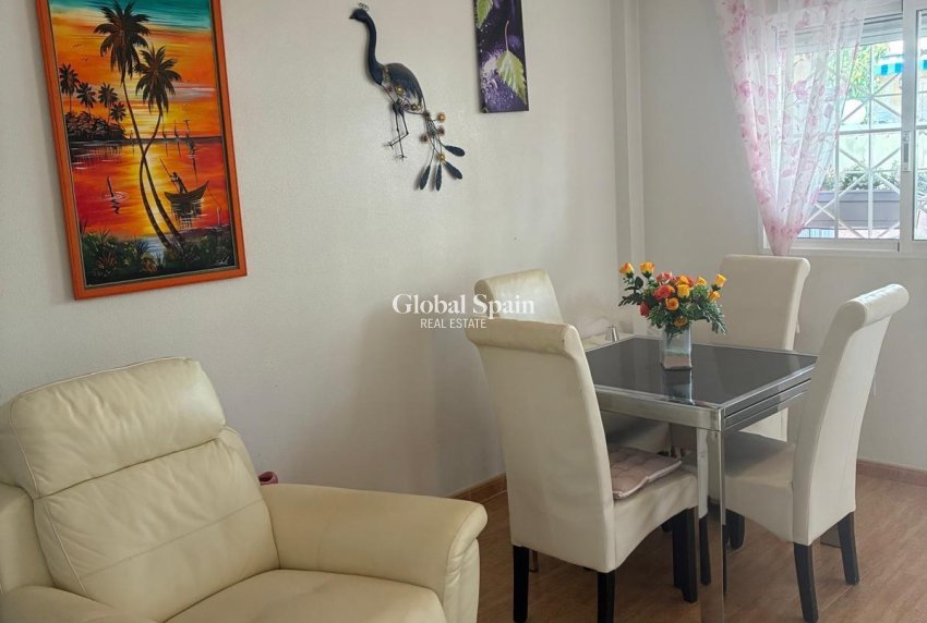 Wederverkoop - APPARTEMENT -
ORIHUELA COSTA - Los Almendros-la Florida