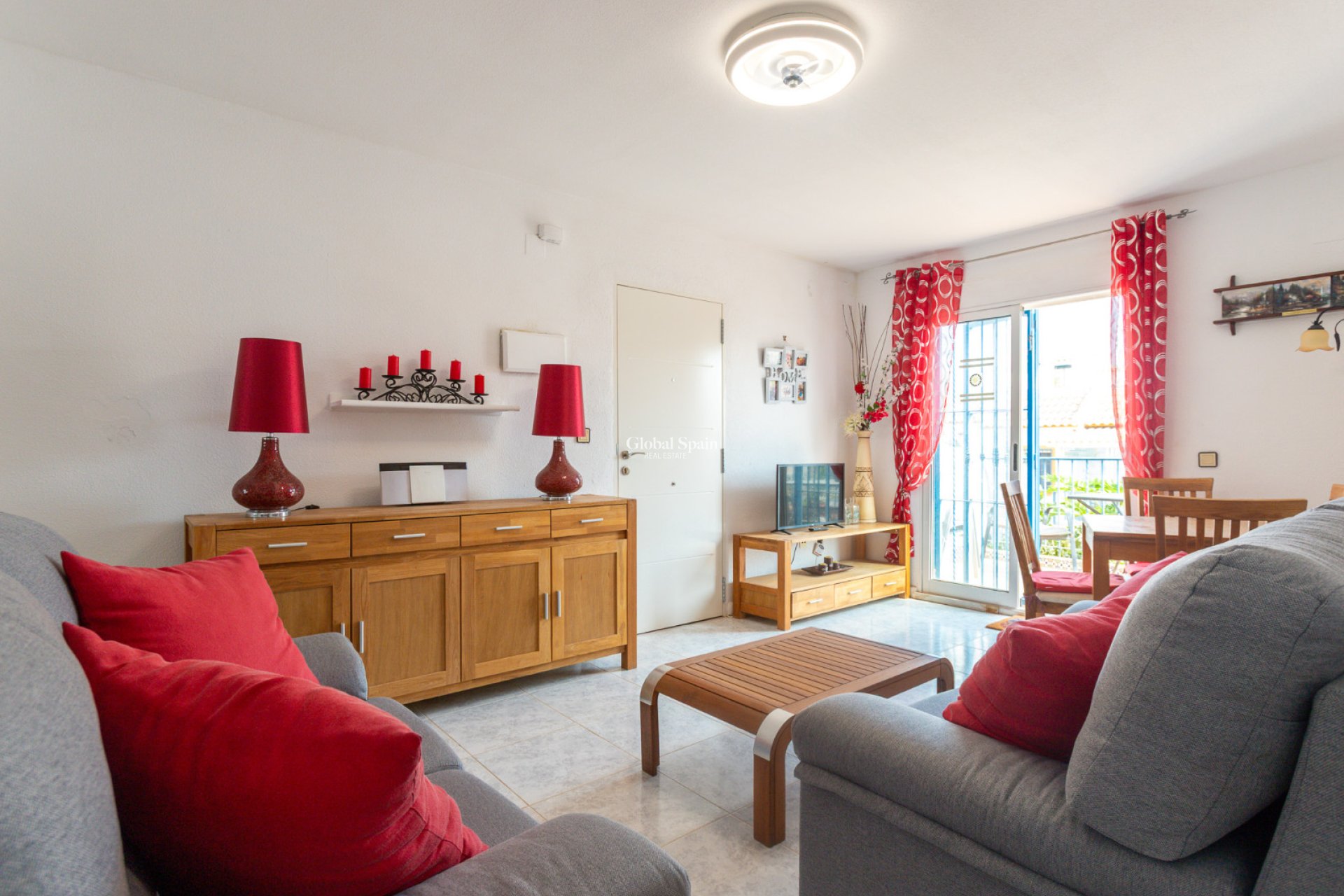 Wederverkoop - APPARTEMENT -
ORIHUELA COSTA - Los Almendros-la Florida
