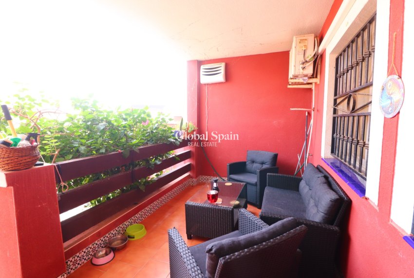Wederverkoop - APPARTEMENT -
ORIHUELA COSTA - Los Altos