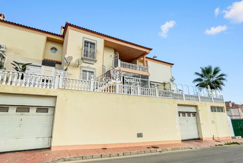 Wederverkoop - APPARTEMENT -
ORIHUELA COSTA - Los Altos *