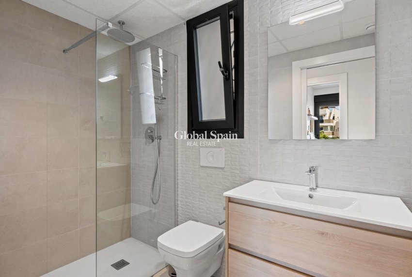 Wederverkoop - APPARTEMENT -
ORIHUELA COSTA - LOS BALCONES - LOS ALTOS