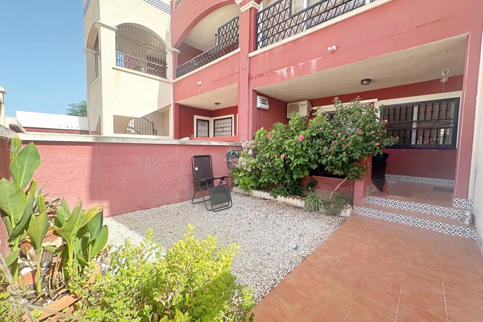 Wederverkoop - APPARTEMENT -
ORIHUELA COSTA - LOS BALCONES - LOS ALTOS