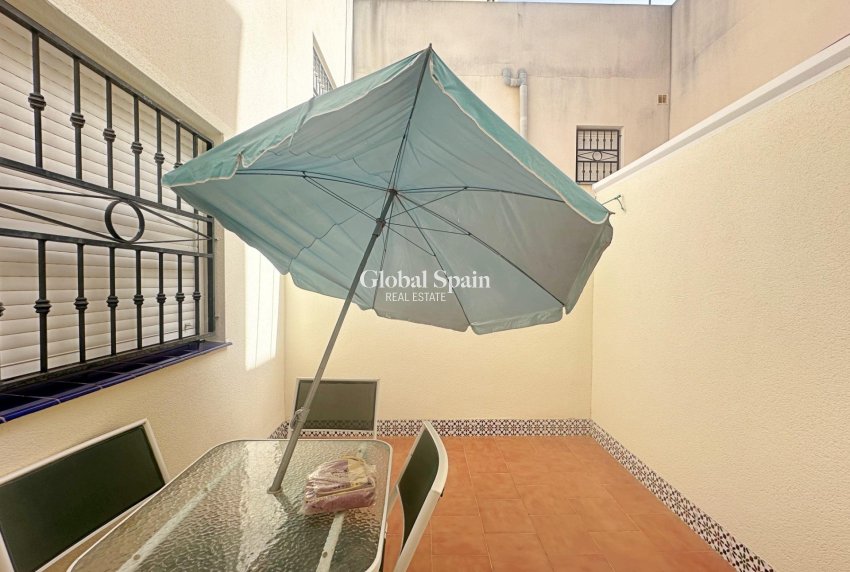 Wederverkoop - APPARTEMENT -
ORIHUELA COSTA - LOS BALCONES - LOS ALTOS