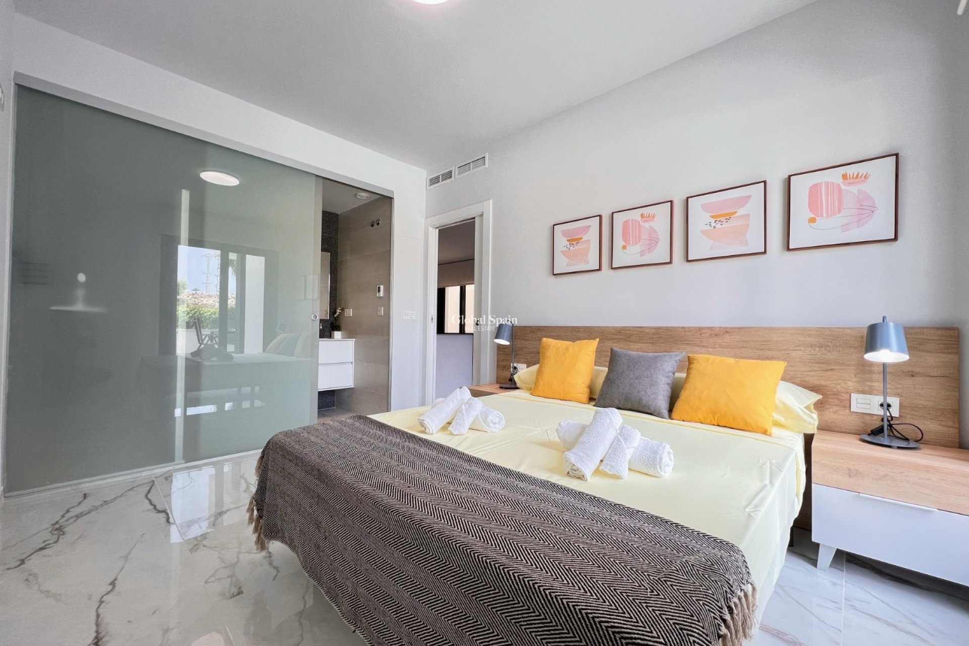 Wederverkoop - APPARTEMENT -
ORIHUELA COSTA - LOS BALCONES - LOS ALTOS