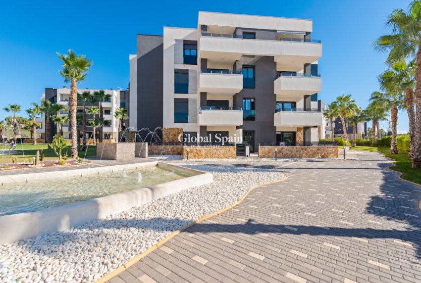 Wederverkoop - APPARTEMENT -
ORIHUELA COSTA - LOS BALCONES - LOS ALTOS
