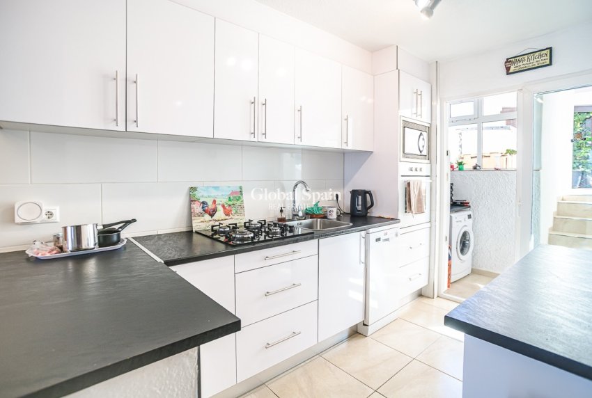 Wederverkoop - APPARTEMENT -
ORIHUELA COSTA - Los Balcones