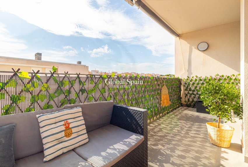 Wederverkoop - Appartement -
ORIHUELA COSTA - Los Dolses
