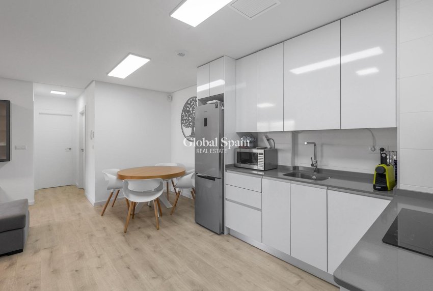 Wederverkoop - APPARTEMENT -
ORIHUELA COSTA - Los Dolses