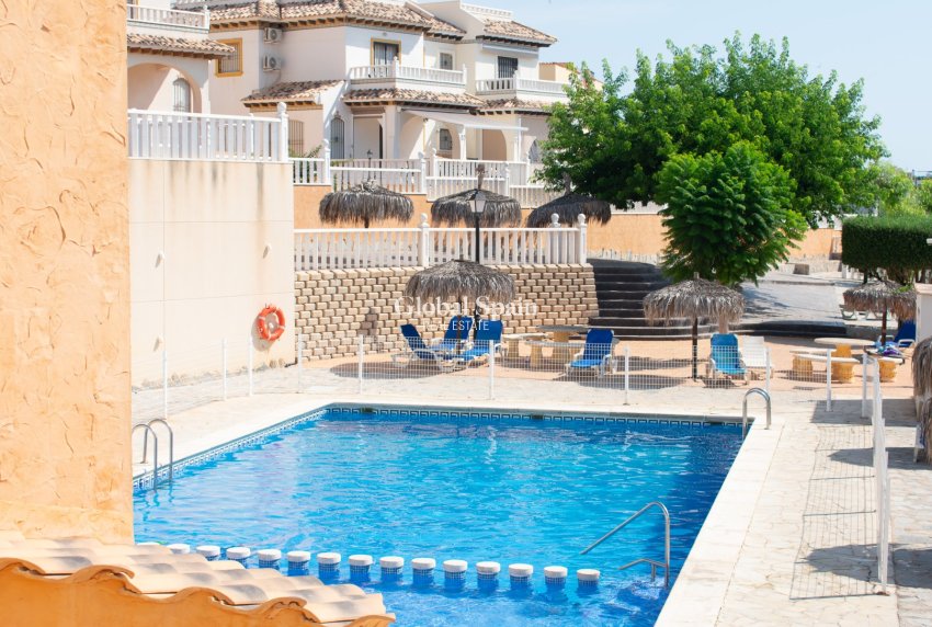 Wederverkoop - APPARTEMENT -
ORIHUELA COSTA - Los Dolses