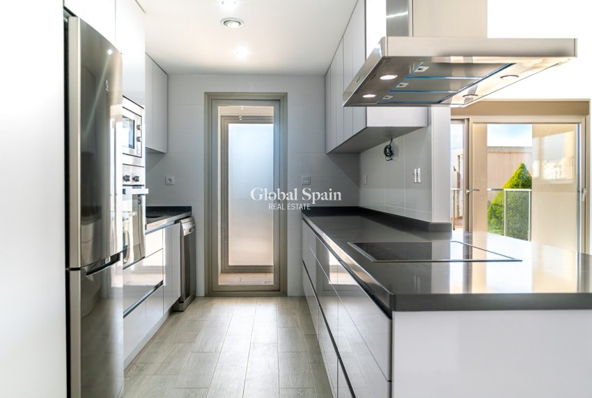 Wederverkoop - APPARTEMENT -
ORIHUELA COSTA - Los Dolses