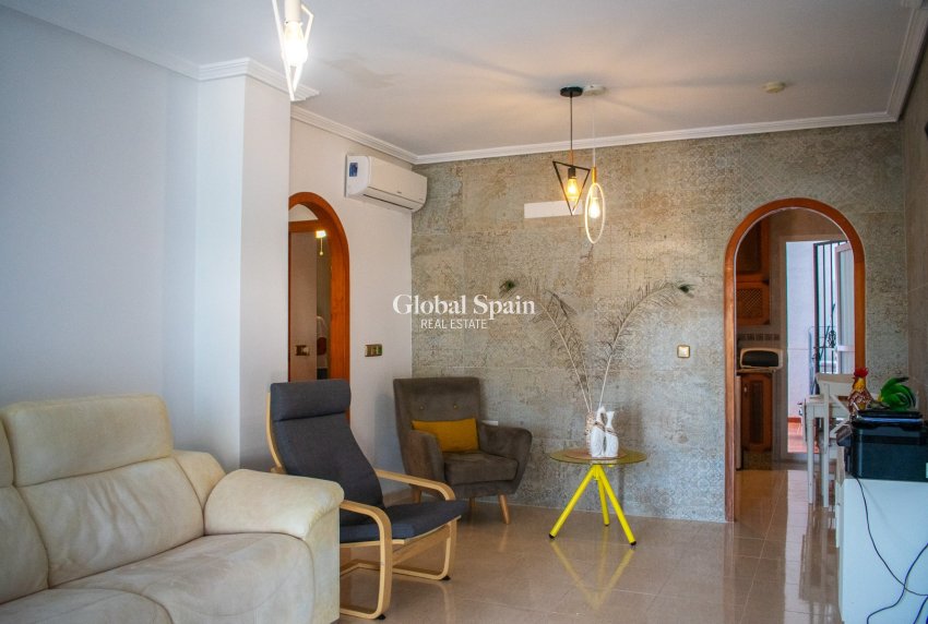 Wederverkoop - APPARTEMENT -
ORIHUELA COSTA - Los Dolses