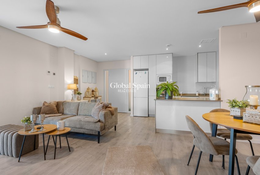 Wederverkoop - APPARTEMENT -
ORIHUELA COSTA - Los Dolses
