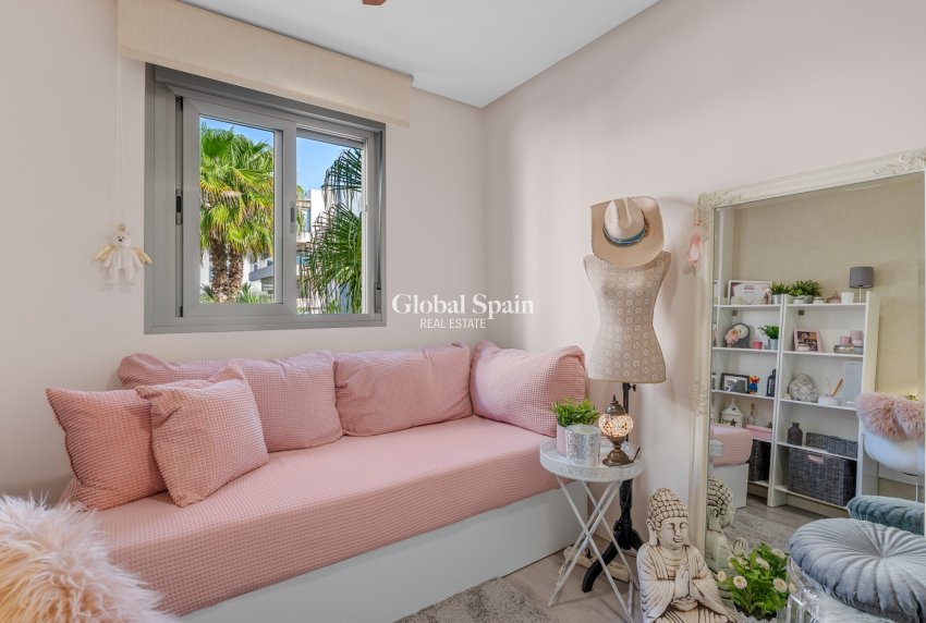 Wederverkoop - APPARTEMENT -
ORIHUELA COSTA - Los Dolses