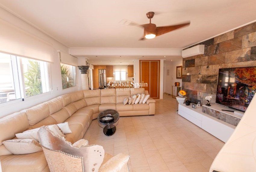 Wederverkoop - APPARTEMENT -
Orihuela Costa - Los Dolses