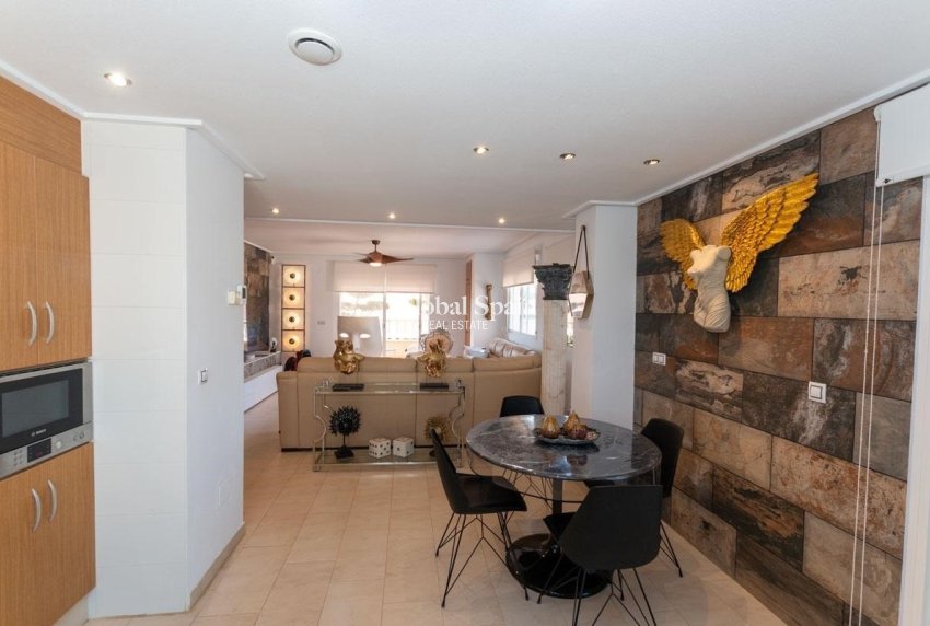 Wederverkoop - APPARTEMENT -
Orihuela Costa - Los Dolses