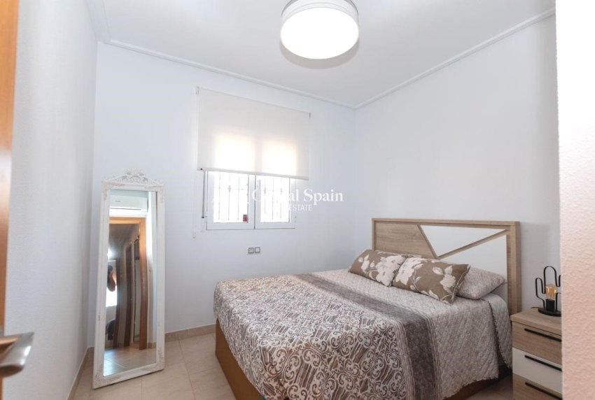 Wederverkoop - APPARTEMENT -
Orihuela Costa - Los Dolses
