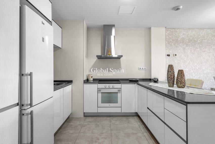 Wederverkoop - APPARTEMENT -
ORIHUELA COSTA - Los Dolses