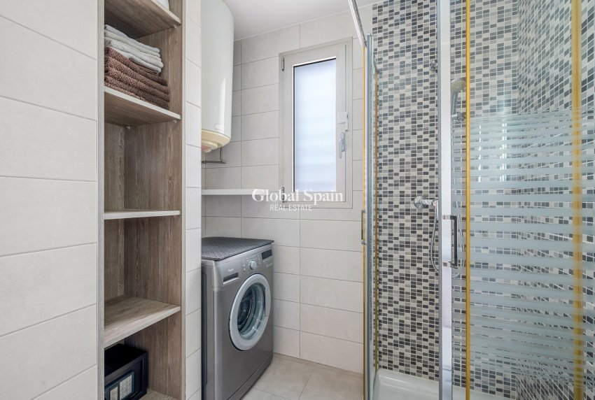 Wederverkoop - APPARTEMENT -
ORIHUELA COSTA - Los Dolses
