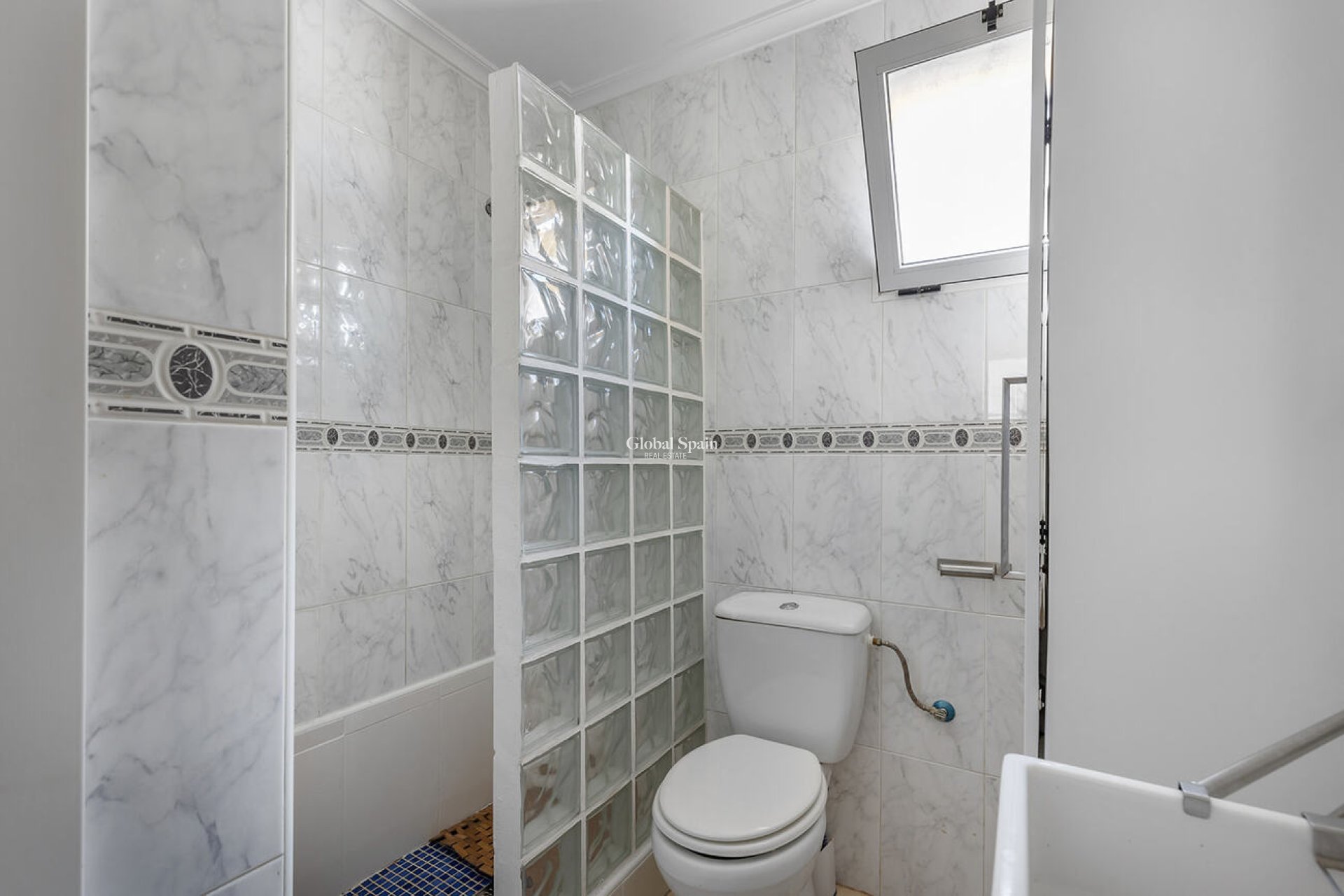 Wederverkoop - APPARTEMENT -
ORIHUELA COSTA - Orihuela Costa