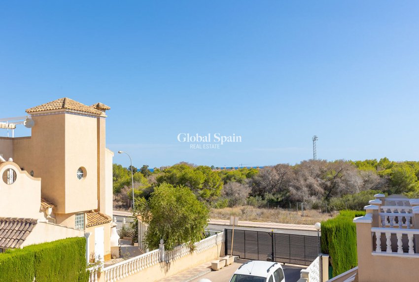 Wederverkoop - APPARTEMENT -
ORIHUELA COSTA - Orihuela Costa