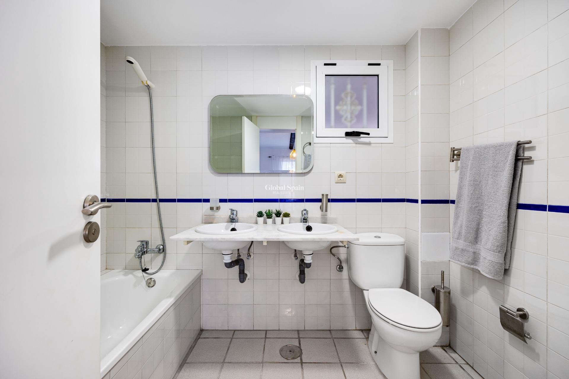 Wederverkoop - APPARTEMENT -
ORIHUELA COSTA - Orihuela Costa