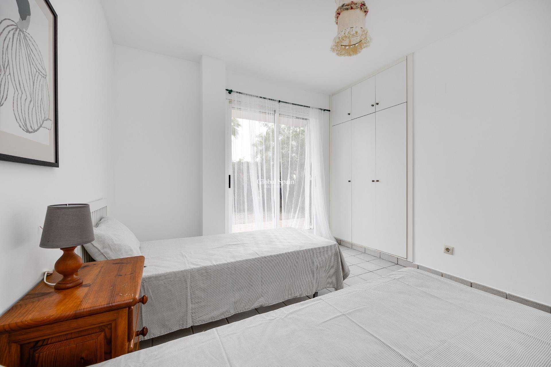 Wederverkoop - APPARTEMENT -
ORIHUELA COSTA - Orihuela Costa