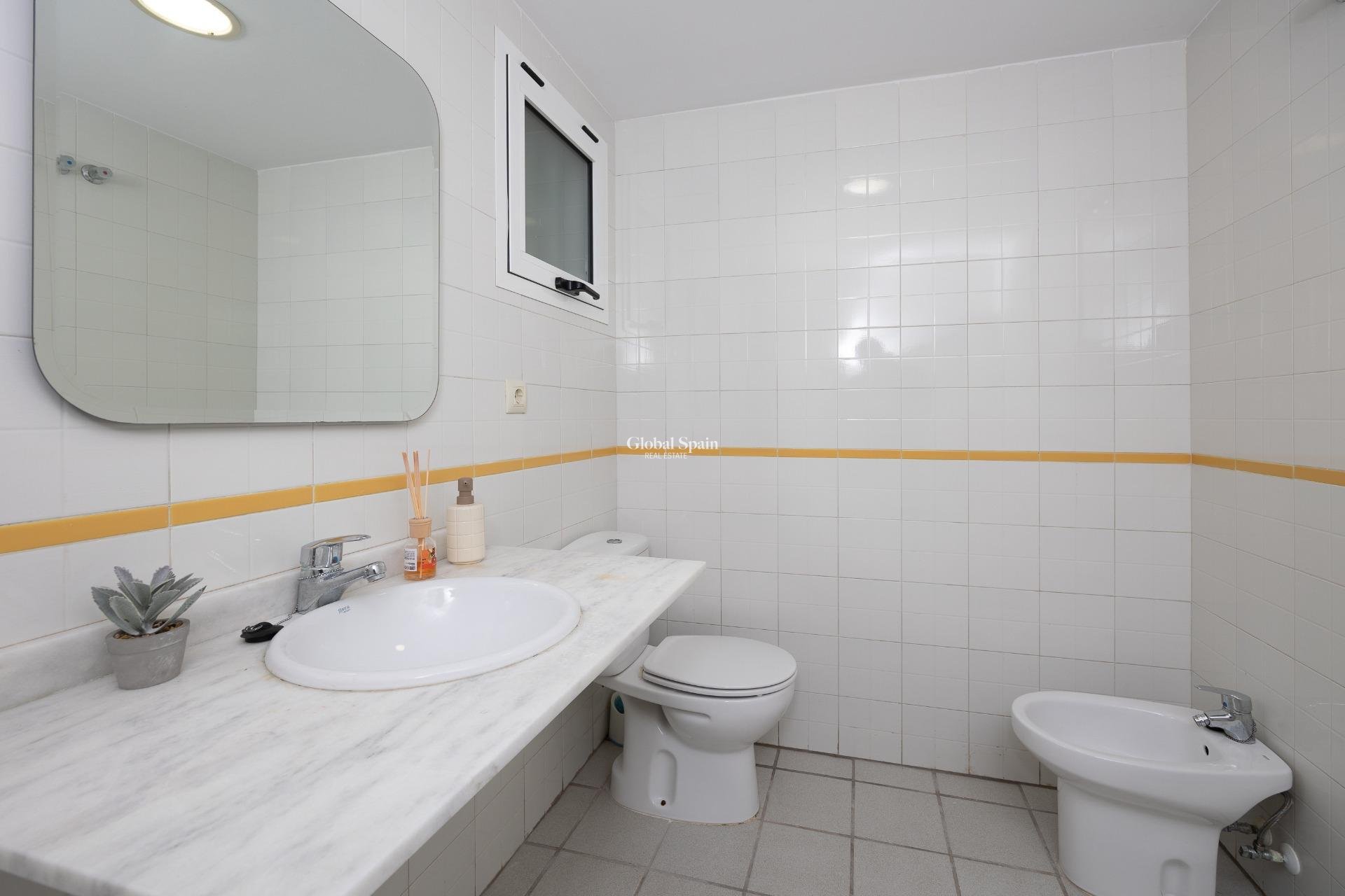 Wederverkoop - APPARTEMENT -
ORIHUELA COSTA - Orihuela Costa