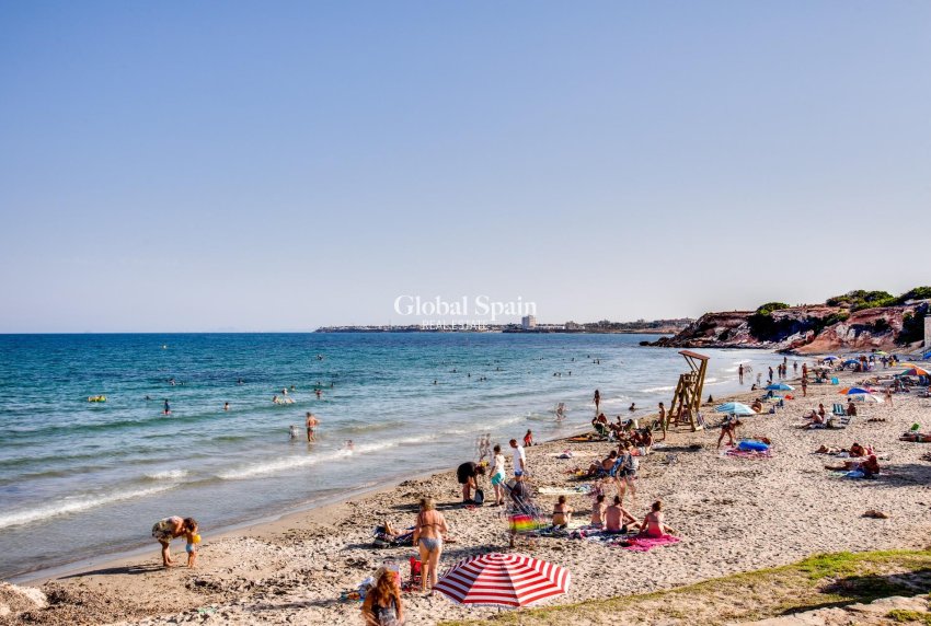 Wederverkoop - APPARTEMENT -
ORIHUELA COSTA - Orihuela Costa