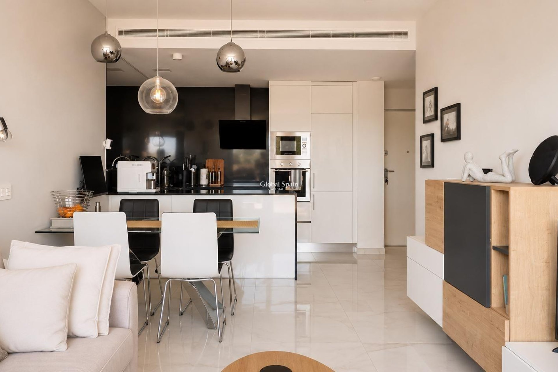 Wederverkoop - APPARTEMENT -
ORIHUELA COSTA - PAU 8