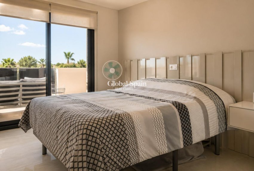 Wederverkoop - APPARTEMENT -
ORIHUELA COSTA - PAU 8