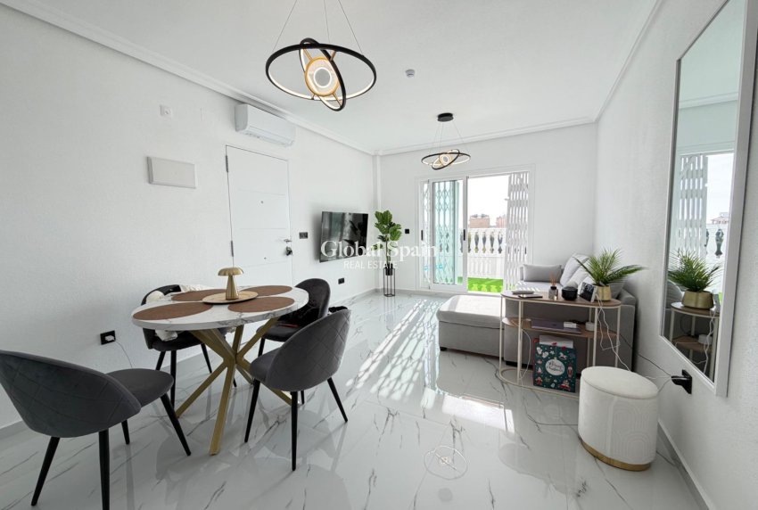 Wederverkoop - APPARTEMENT -
ORIHUELA COSTA - Playa Flamenca Norte