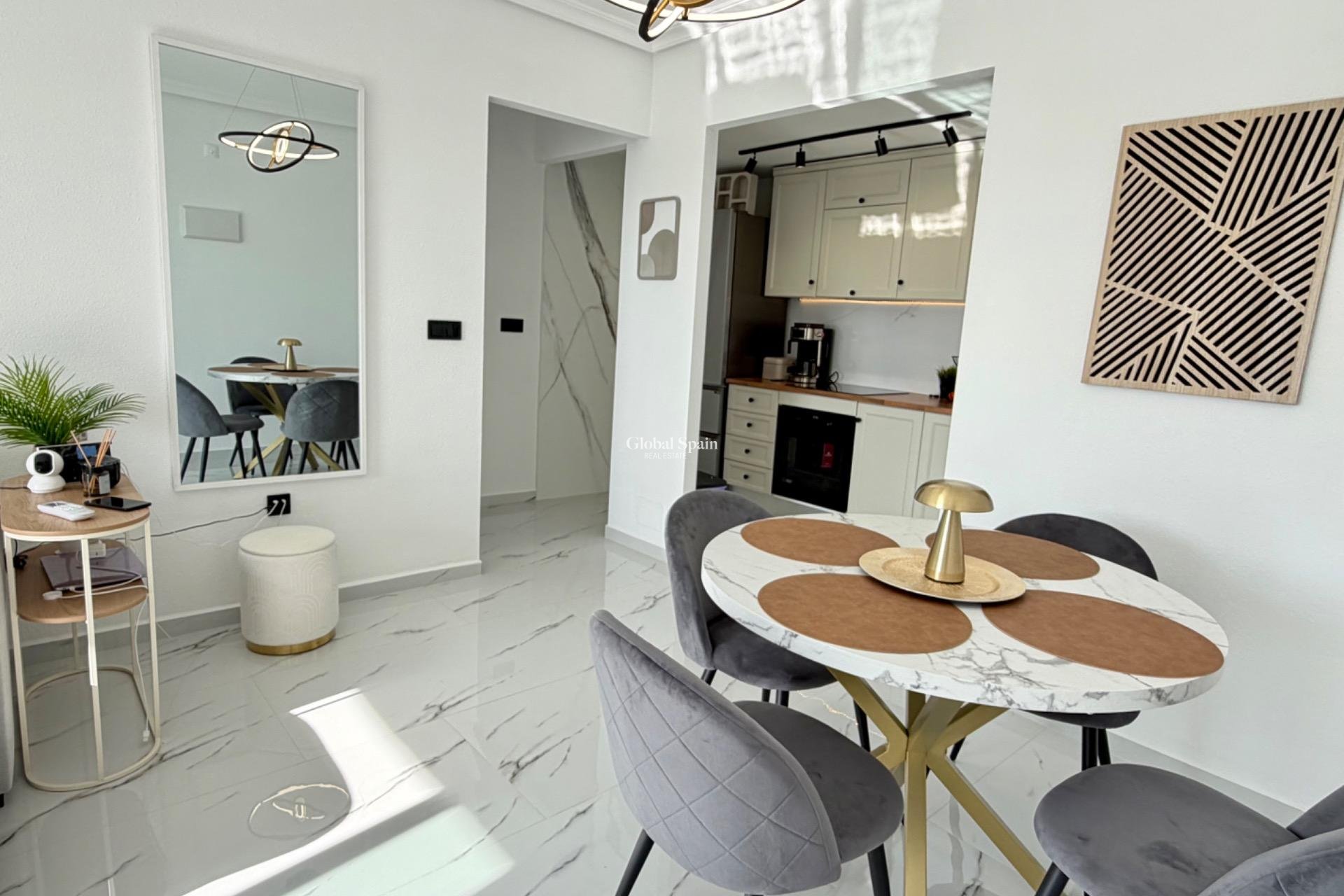 Wederverkoop - APPARTEMENT -
ORIHUELA COSTA - Playa Flamenca Norte