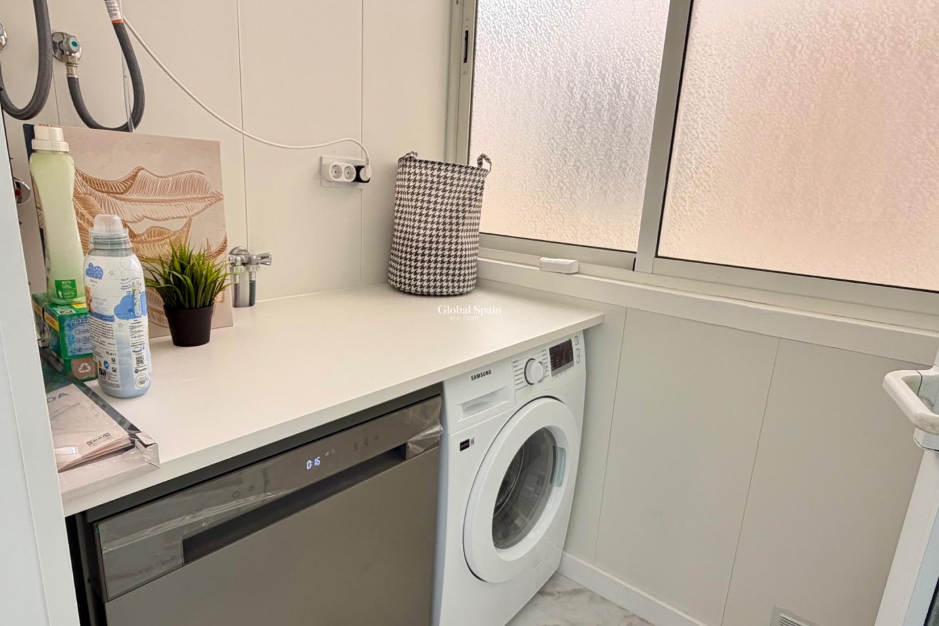 Wederverkoop - APPARTEMENT -
ORIHUELA COSTA - Playa Flamenca Norte