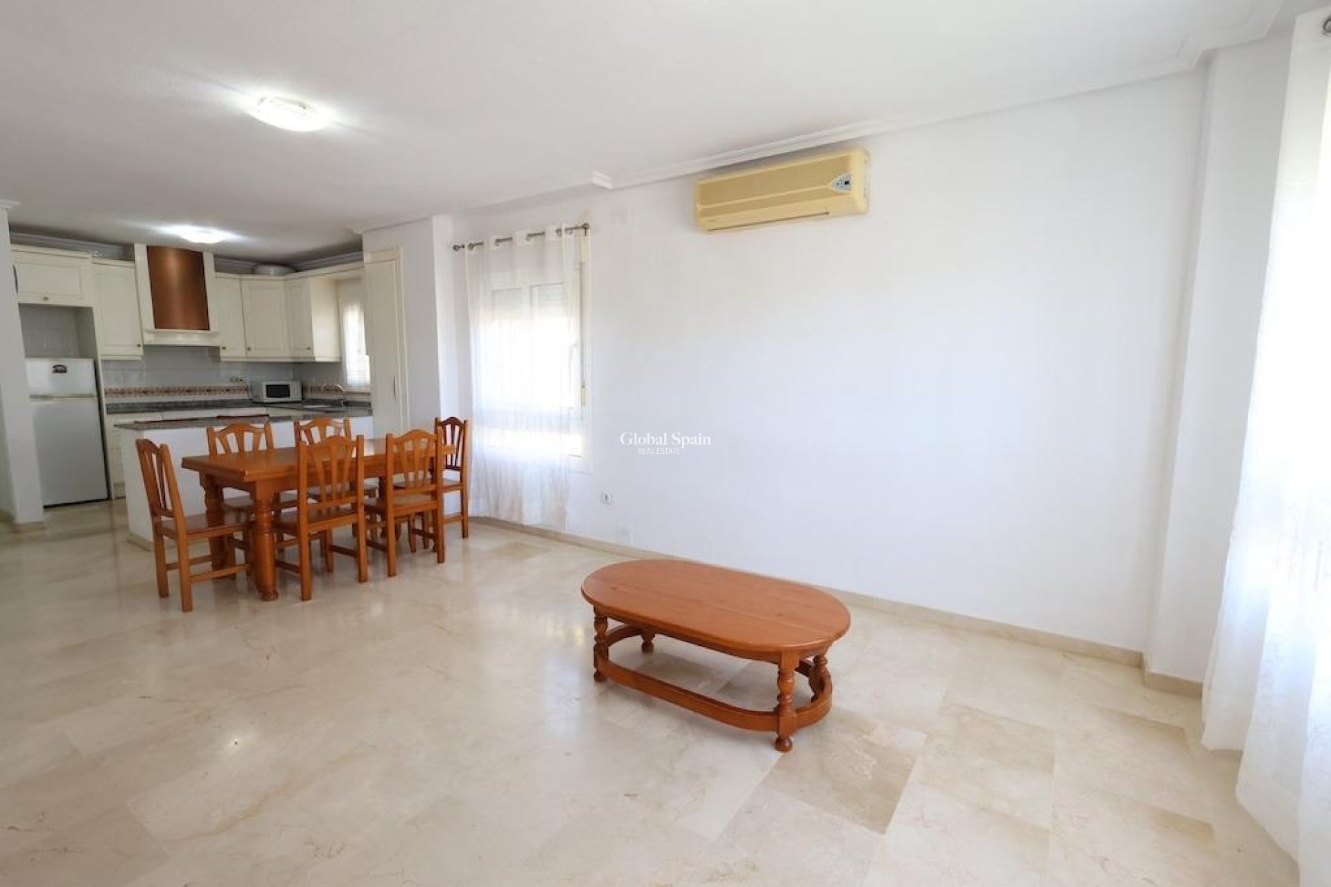 Wederverkoop - APPARTEMENT -
ORIHUELA COSTA - Playa Flamenca Norte