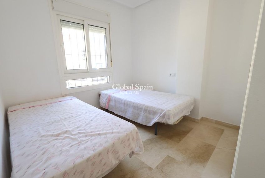Wederverkoop - APPARTEMENT -
ORIHUELA COSTA - Playa Flamenca Norte