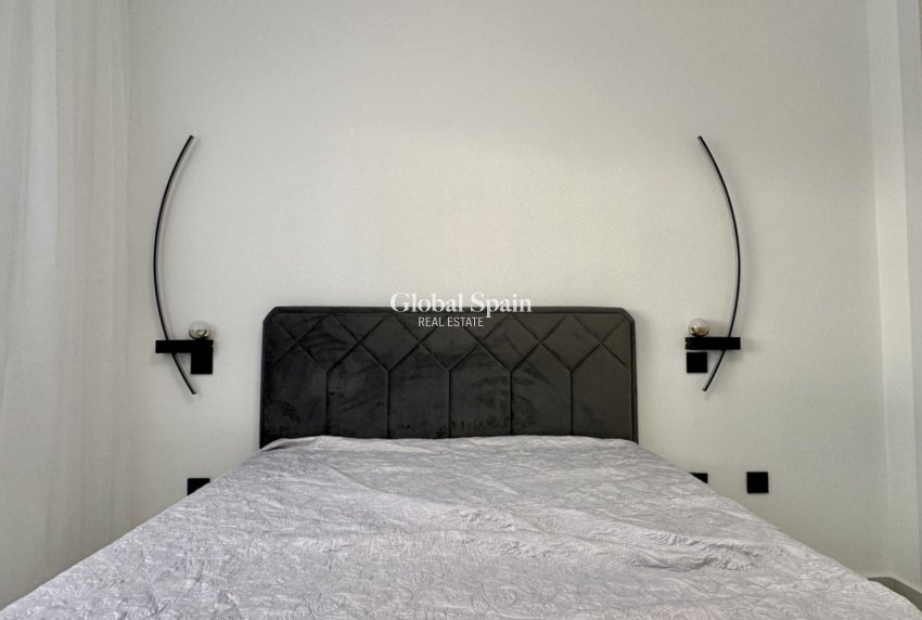 Wederverkoop - APPARTEMENT -
ORIHUELA COSTA - Playa Flamenca