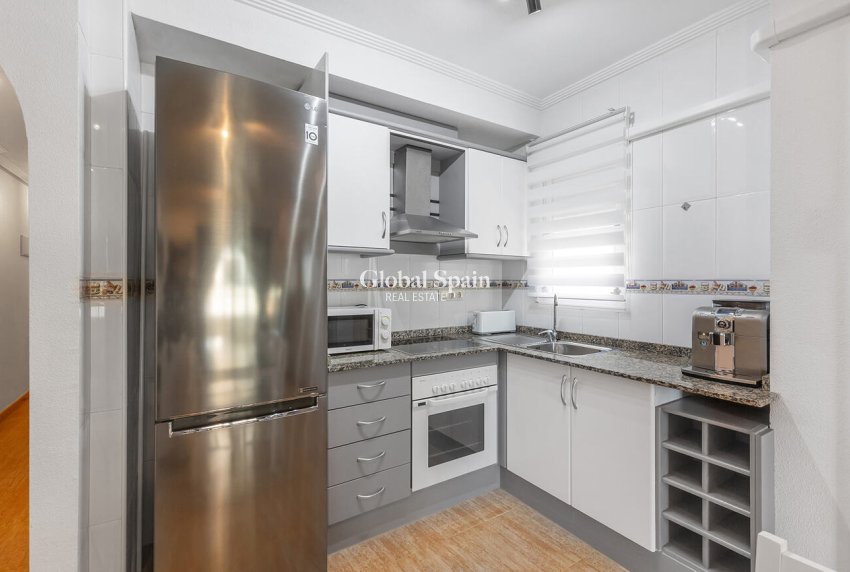 Wederverkoop - APPARTEMENT -
ORIHUELA COSTA - Playa Flamenca