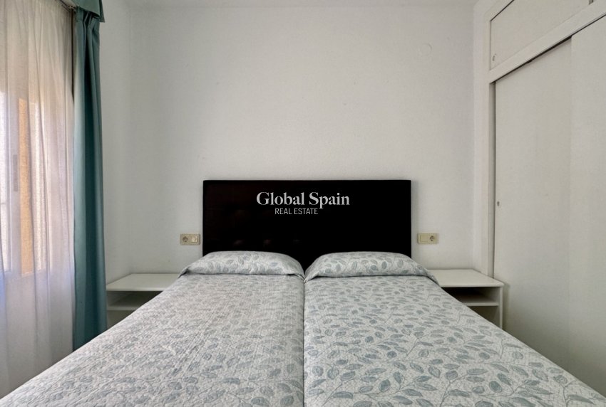 Wederverkoop - APPARTEMENT -
ORIHUELA COSTA - Playa Flamenca