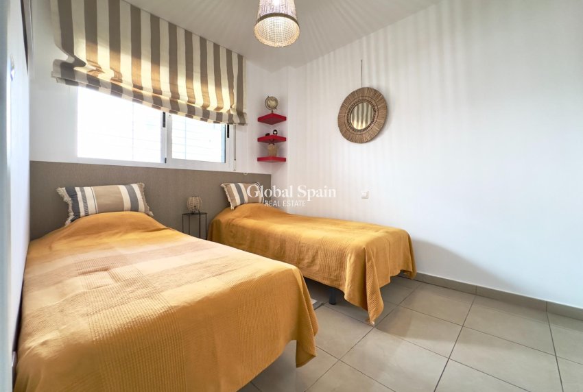 Wederverkoop - APPARTEMENT -
ORIHUELA COSTA - Playa Flamenca