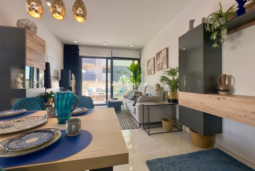 Wederverkoop - APPARTEMENT -
ORIHUELA COSTA - Playa Flamenca