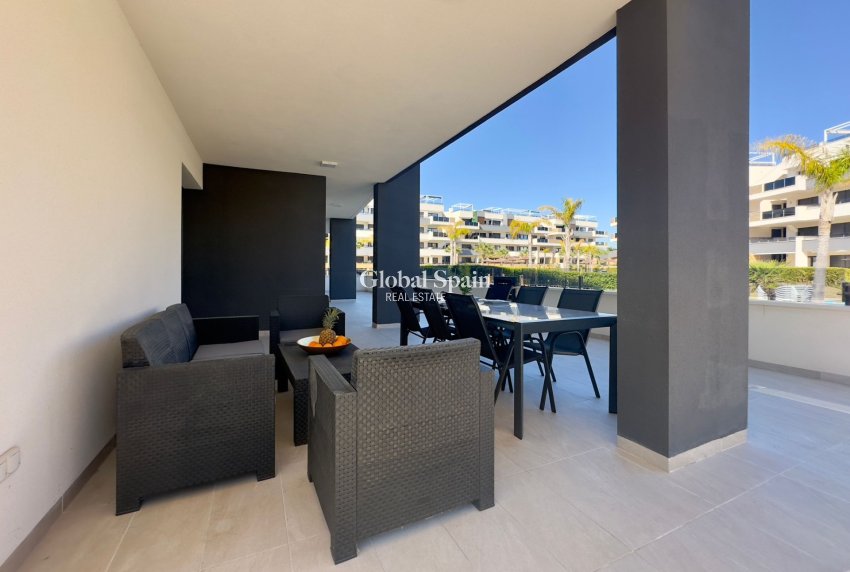 Wederverkoop - APPARTEMENT -
ORIHUELA COSTA - Playa Flamenca