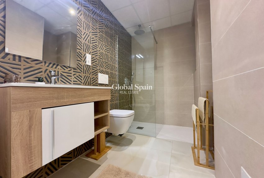 Wederverkoop - APPARTEMENT -
ORIHUELA COSTA - Playa Flamenca