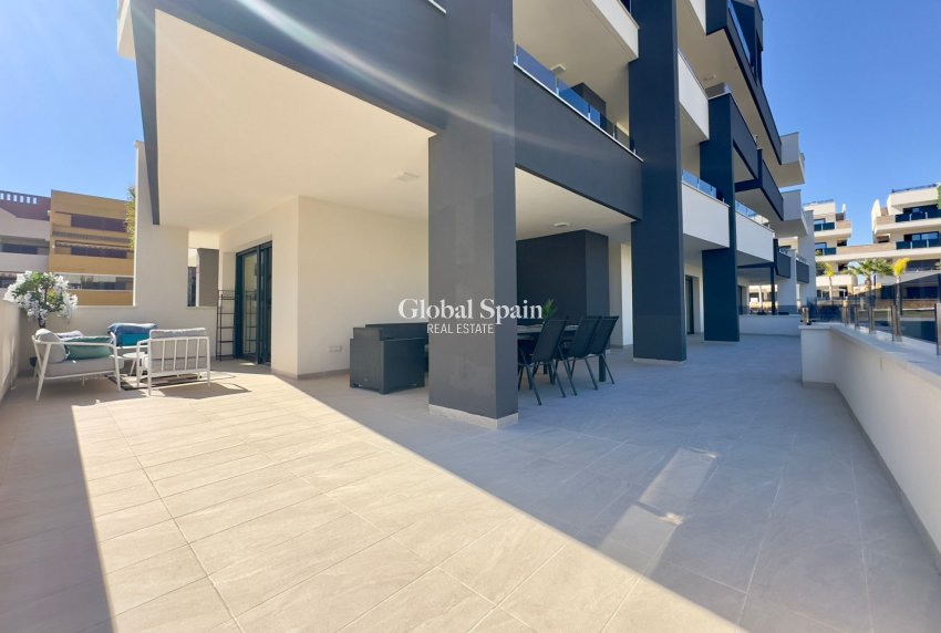 Wederverkoop - APPARTEMENT -
ORIHUELA COSTA - Playa Flamenca