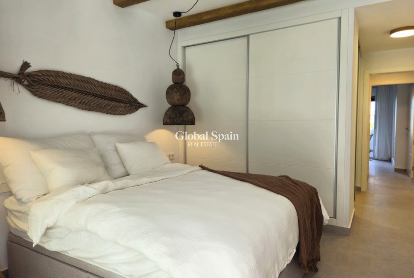 Wederverkoop - APPARTEMENT -
ORIHUELA COSTA - Playa Flamenca